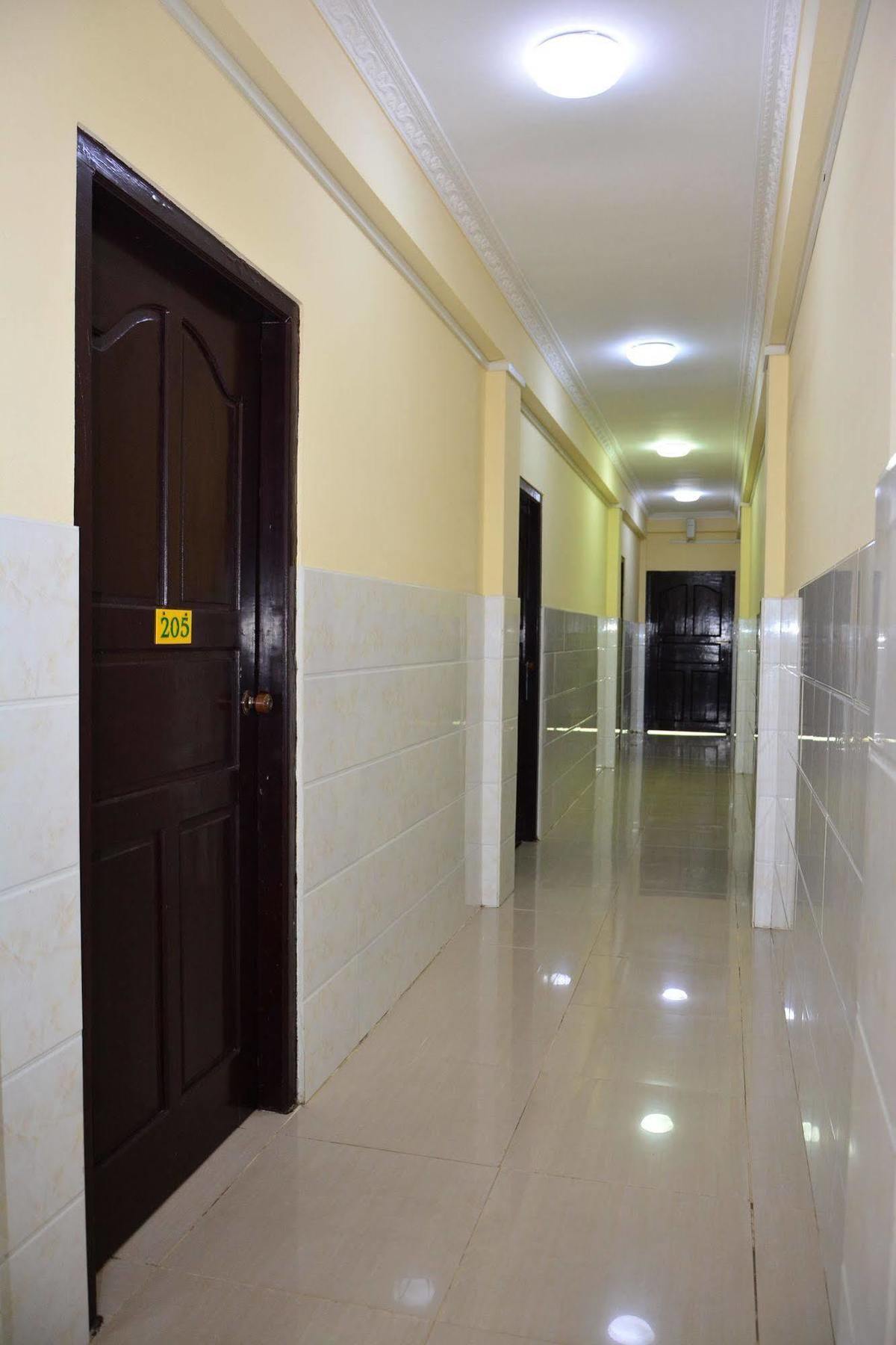 Hotel 99 Pyin Oo Lwin Εξωτερικό φωτογραφία